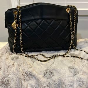 Vintage Chanel Shoulder Bag - Large Size
